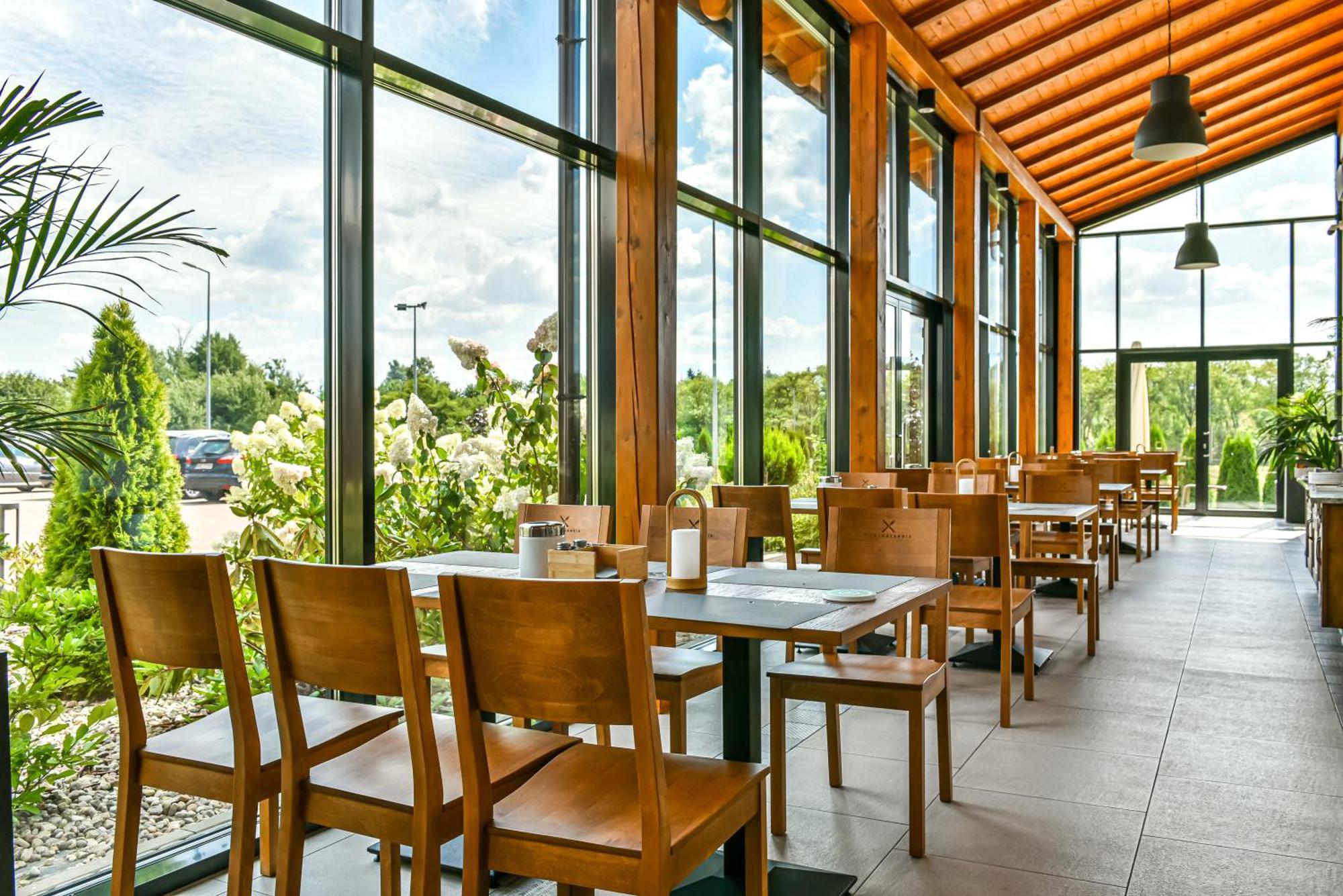 Hotel Nowa Holandia Эльблонг Экстерьер фото