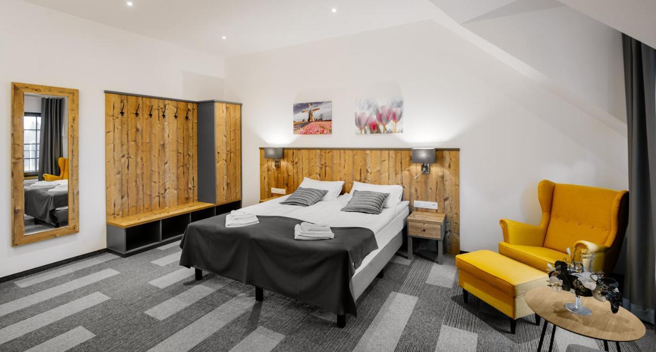 Hotel Nowa Holandia Эльблонг Экстерьер фото